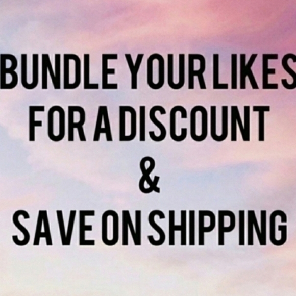 BETSEY JOHNSON EL DIA DE LOS MUERTOS SKULL EARRINGS 1 - Picture 3 of 3